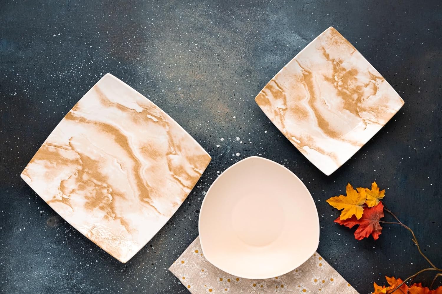 71mQ9_bBepL._AC_SL1500__xhfods.jpg طقم عشاء بورسلين لوتس، 18 قطعة ديملا ميكس اندماتش ماربل بني - الصورة 1